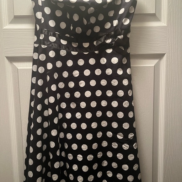Black and white polka dot vintage pinup dress - Picture 5 of 5